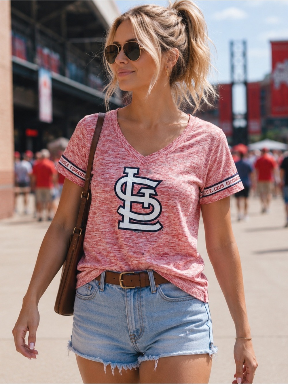 5th & Ocean STL Cardinals V Neck Tee Red Heather Graphic Shirt Large MLB fan